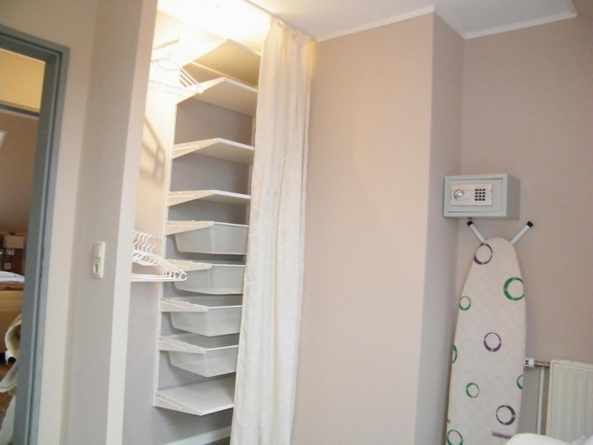Gastehaus " Schone Aussicht " Apartment Neuharlingersiel Ngoại thất bức ảnh