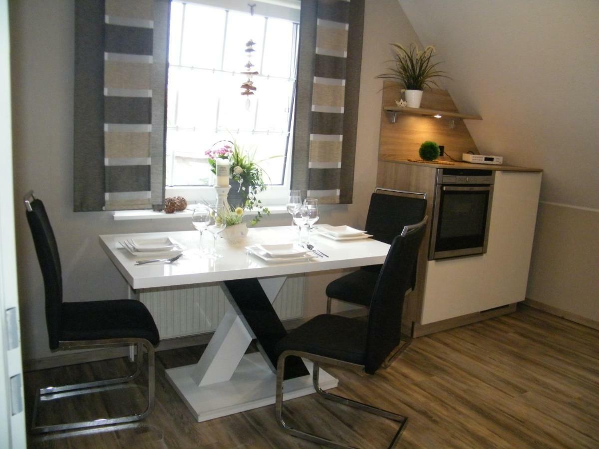 Gastehaus " Schone Aussicht " Apartment Neuharlingersiel Ngoại thất bức ảnh